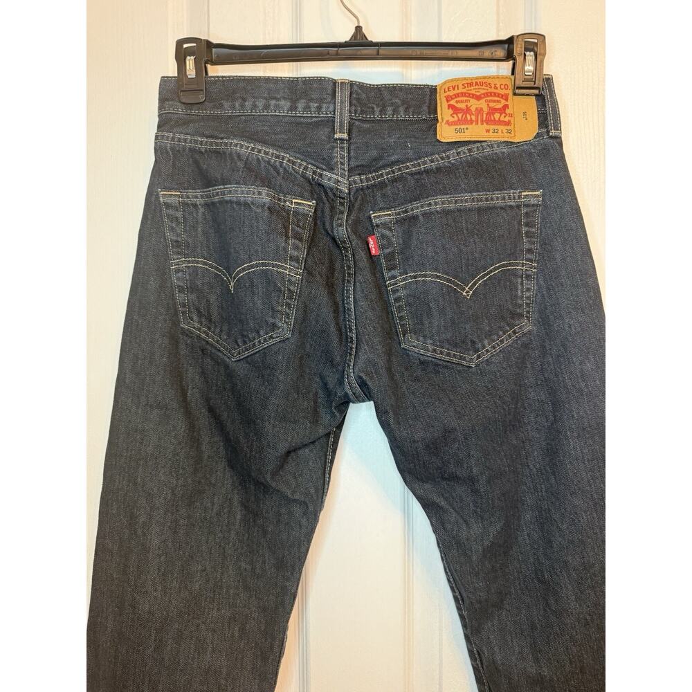 Levi's Dark Wash Blue Denim Straight Jeans Button Fly- SIZE 4 WAIST/28 INSEAM - Picture 5 of 9